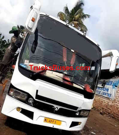 Tata LPO 1512 Images